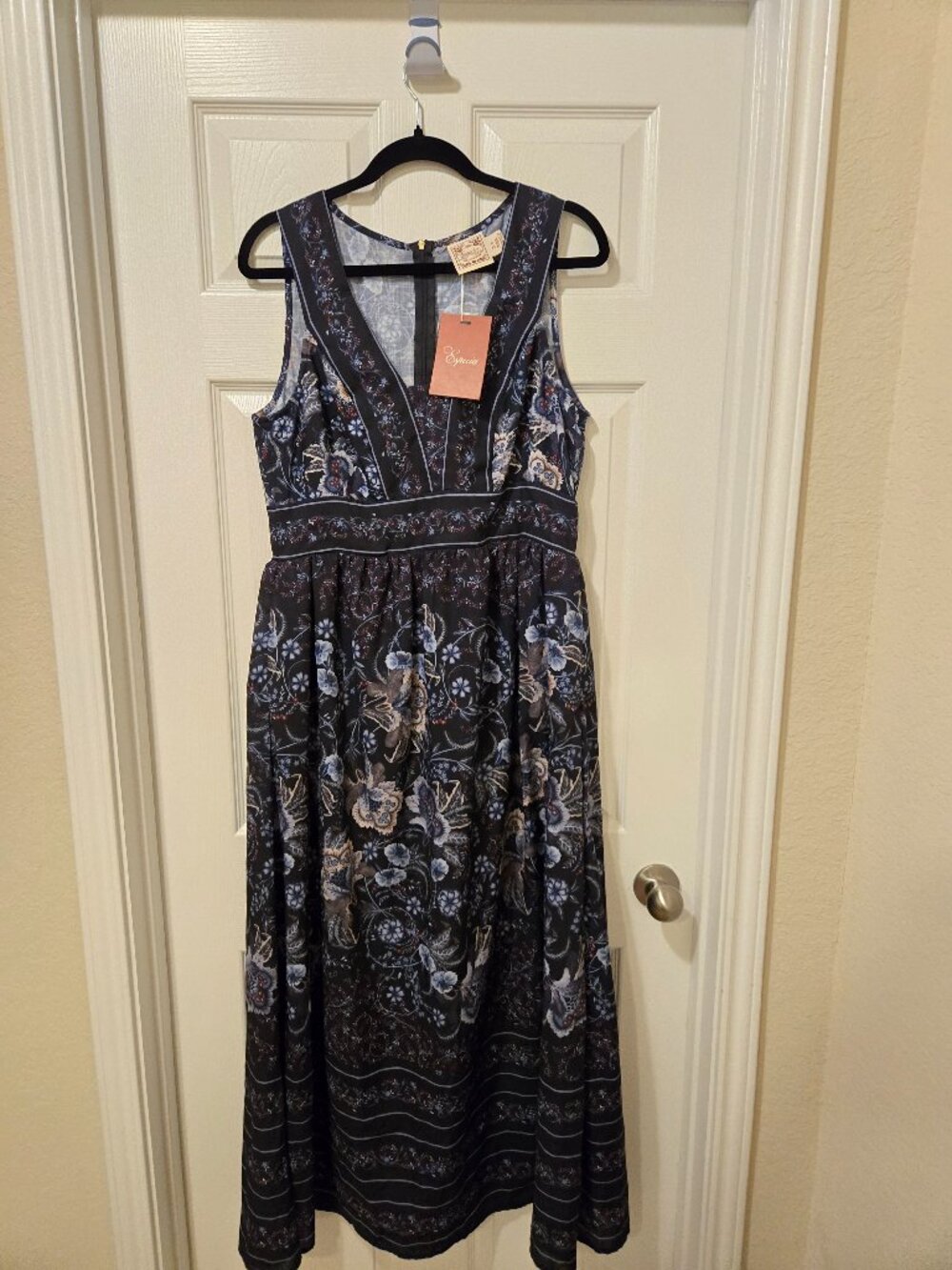 ESpecia dress new with tags